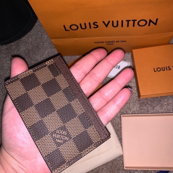 Louis Vuitton authentic card holder never used - Picture 3 of 5